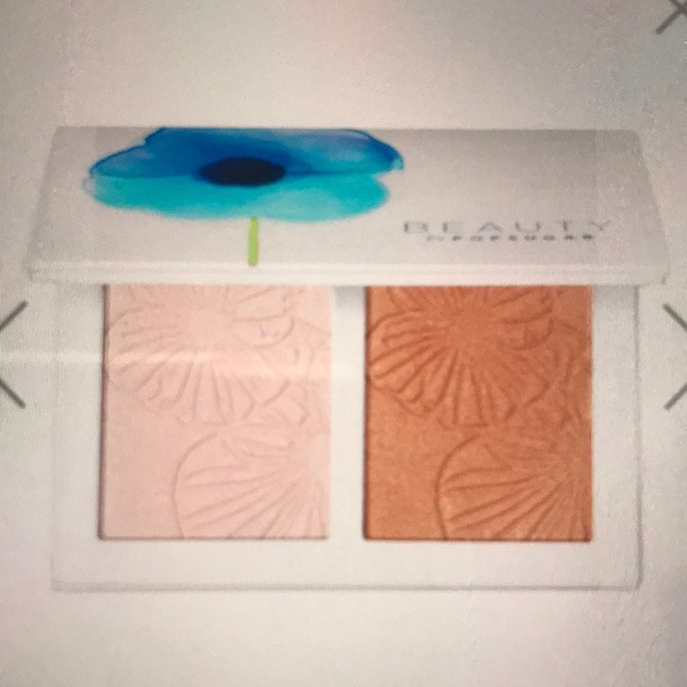Beauty by Popsugar Cool it Now Be bright Shimmer Highlighter
